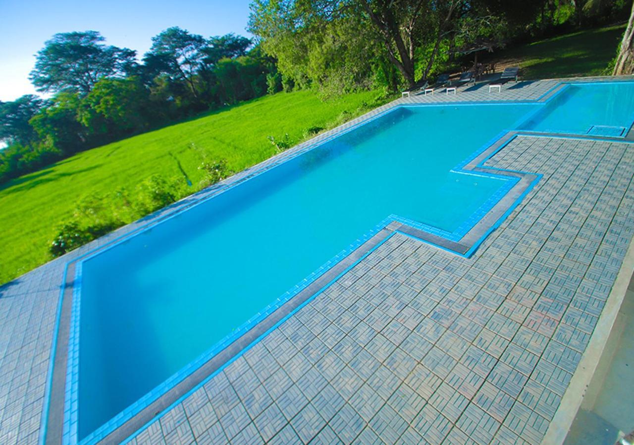 Birdsong Leisure Resort Tissamaharama Ngoại thất bức ảnh