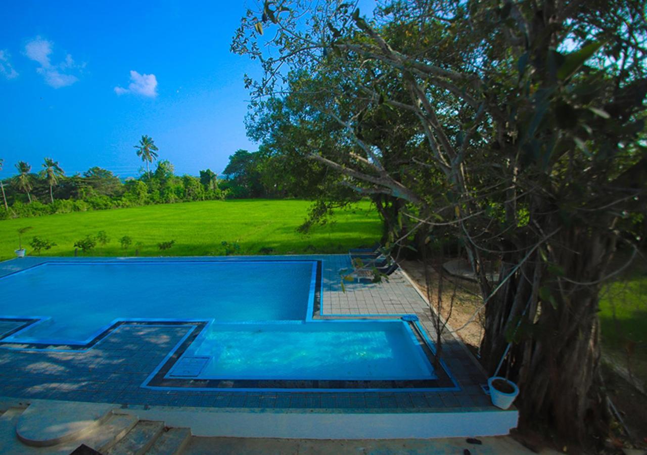 Birdsong Leisure Resort Tissamaharama Ngoại thất bức ảnh