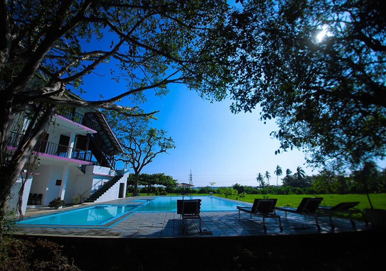 Birdsong Leisure Resort Tissamaharama Ngoại thất bức ảnh